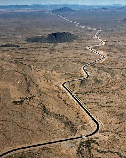 Arizona_cap_canal.jpg